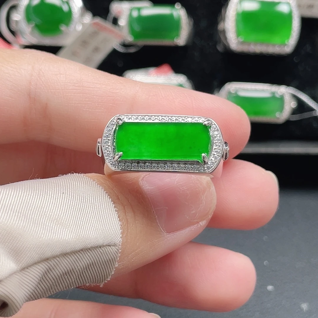 翡翠银S925镶嵌戒指天然A货翡翠没运费险4213