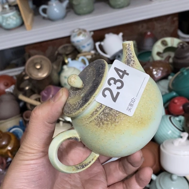 陶瓷艺术品及陶瓷壶