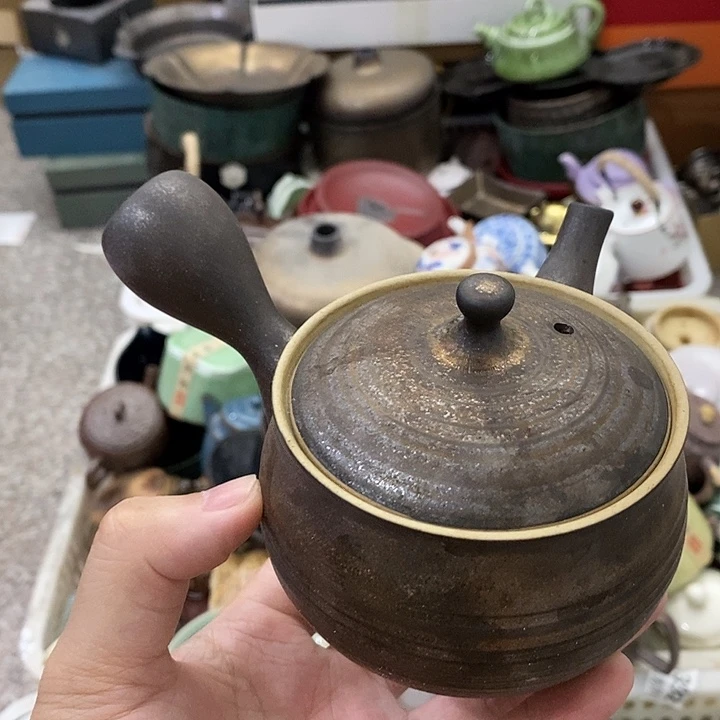 陶瓷艺术品及陶瓷壶壶