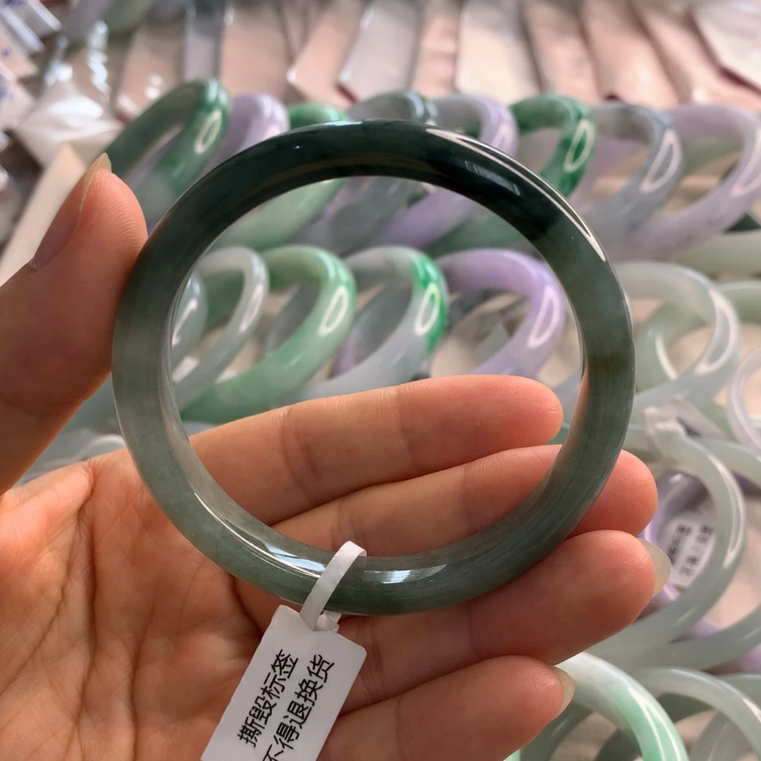 翡翠手镯未镶嵌半山水57