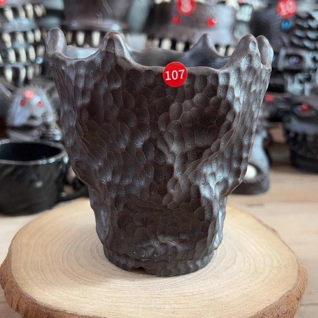 107号，手捏有微小手工制作痕迹，内口10.5外高12.5