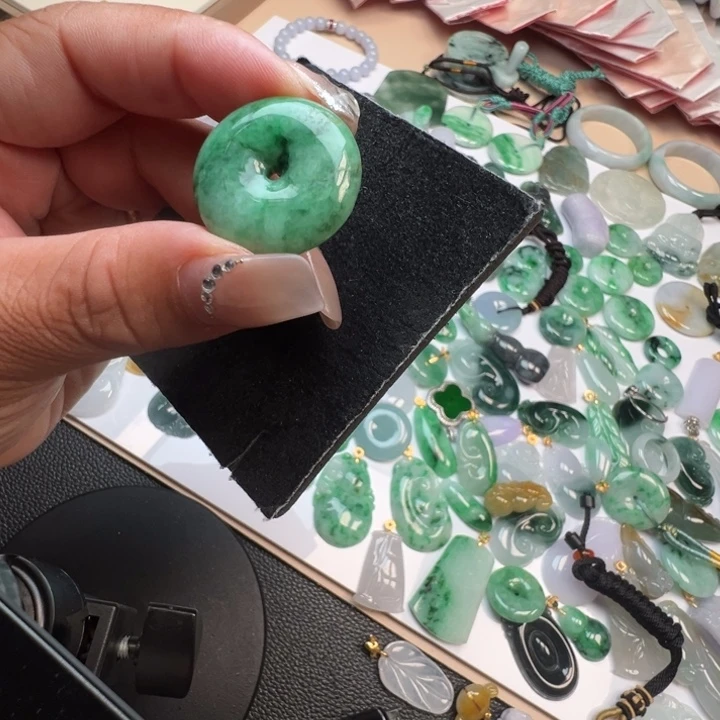吊坠(不含链)未镶嵌翡翠25