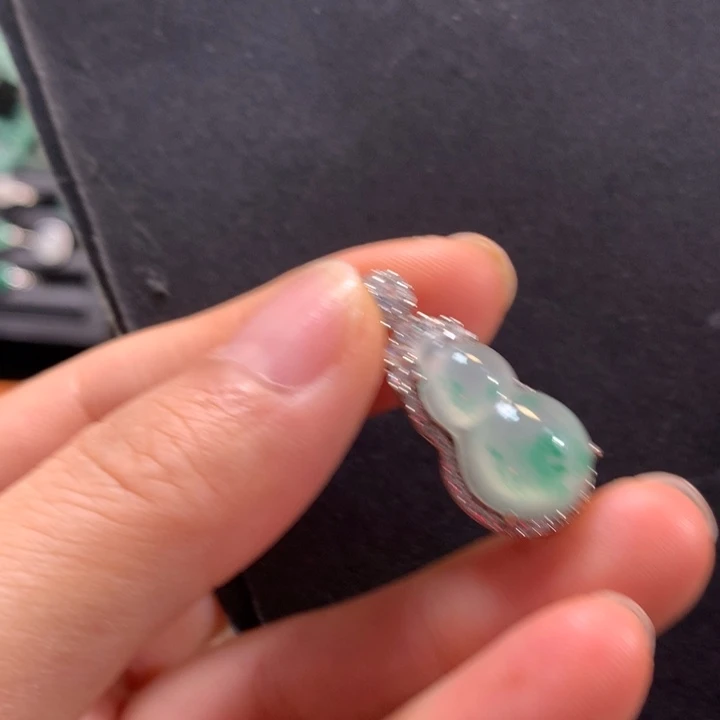 颈饰银S925镶嵌石英质玉
