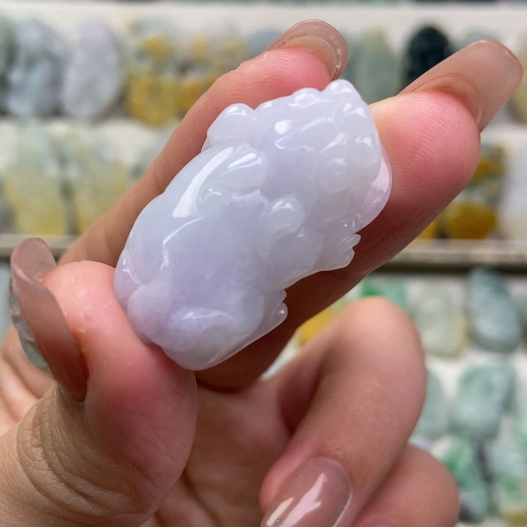 翡翠吊坠(赠链)未镶嵌