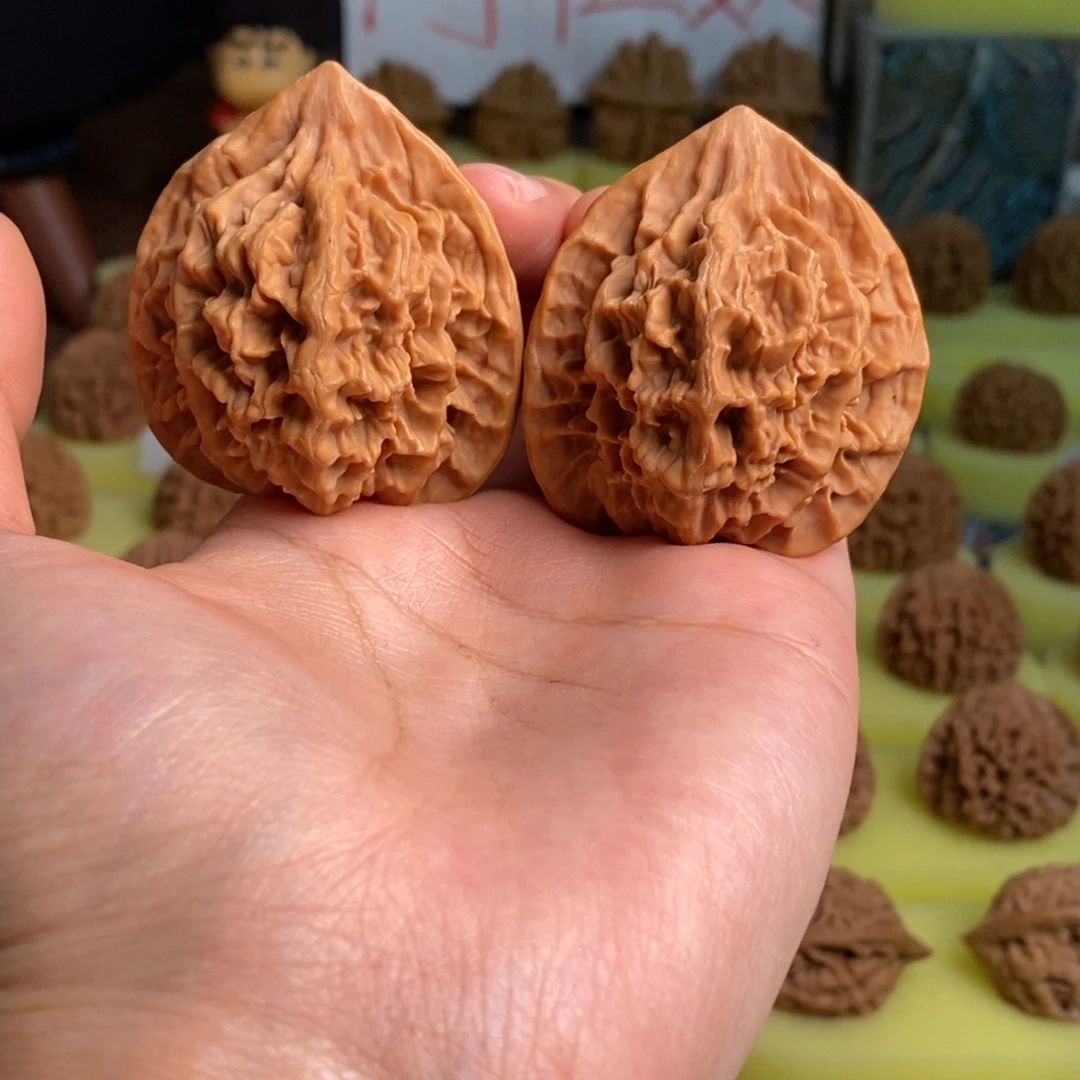 梦***真核桃秦岭帝王大花44尺寸