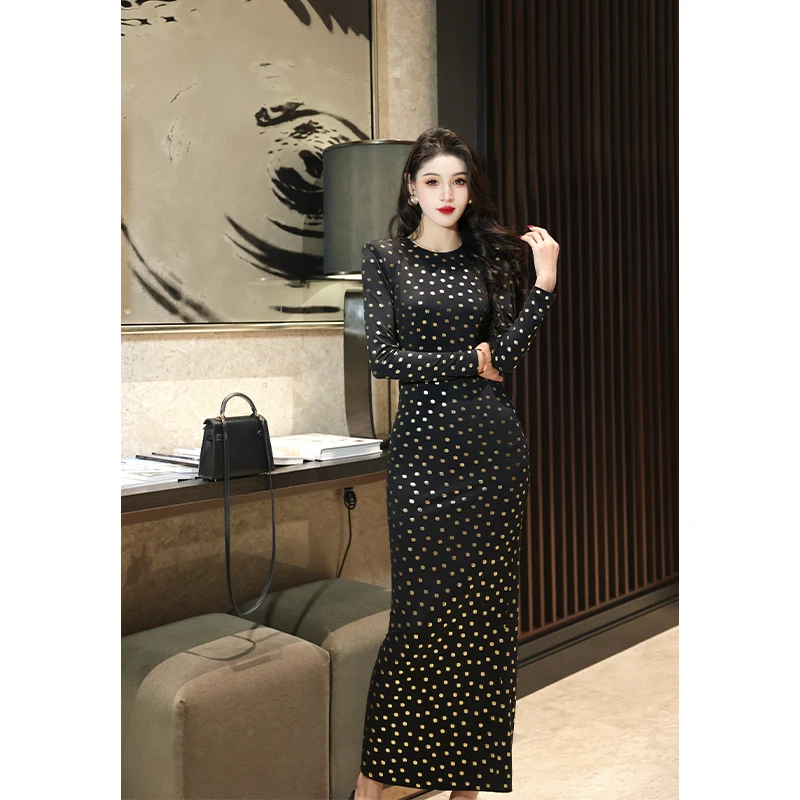 尤克菲儿 高定轻奢原创设计针织烫金气质包臀高腰连衣裙