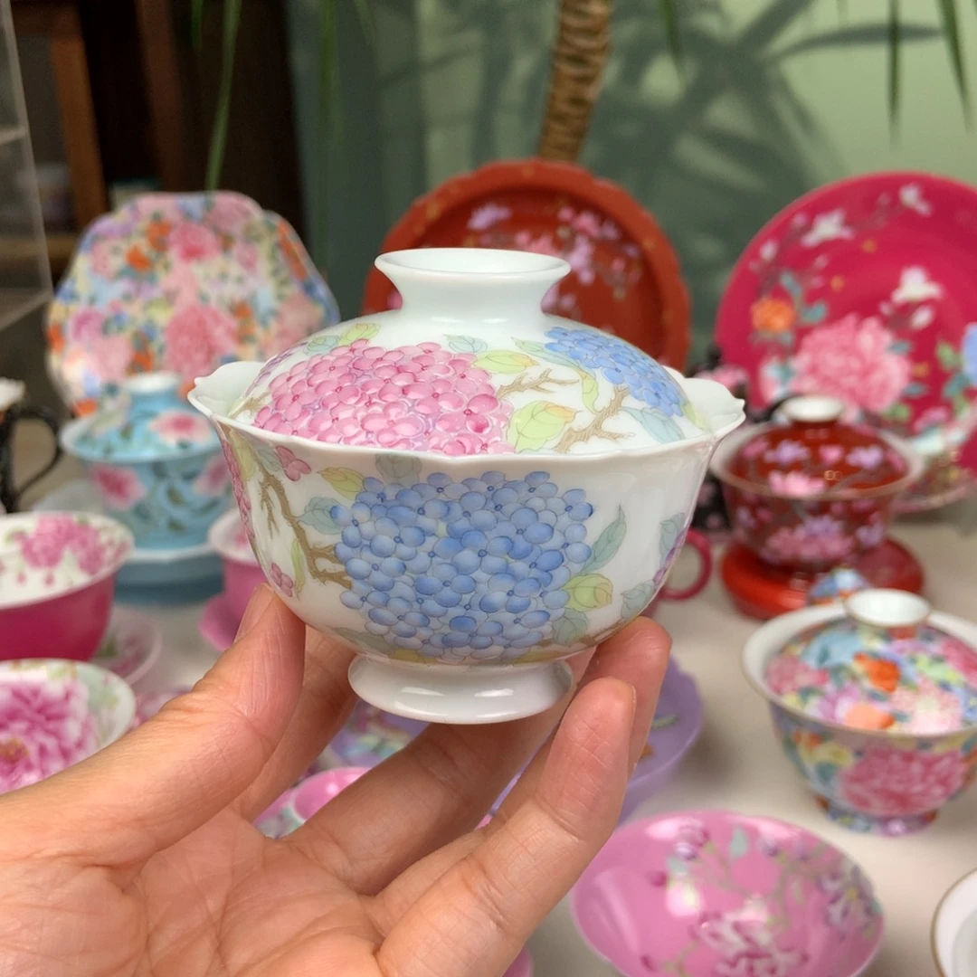 陶景德镇陶瓷绣球花口盖碗