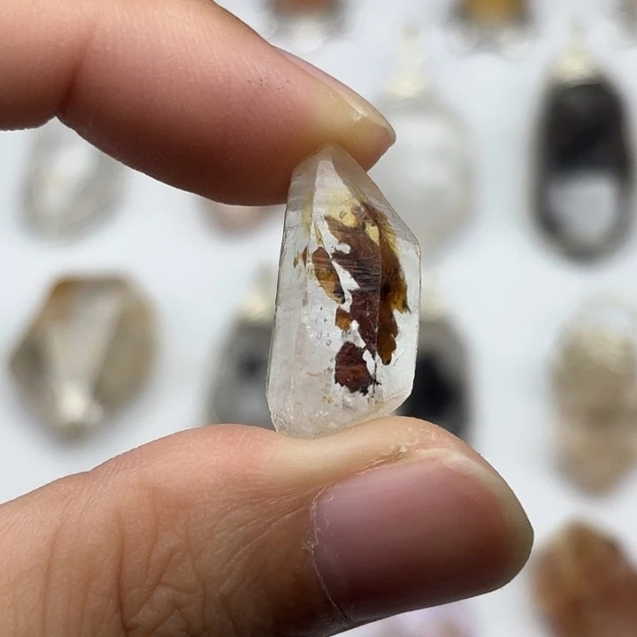 颈饰未镶嵌水晶巴基斯坦油胆闪灵钻22mm+