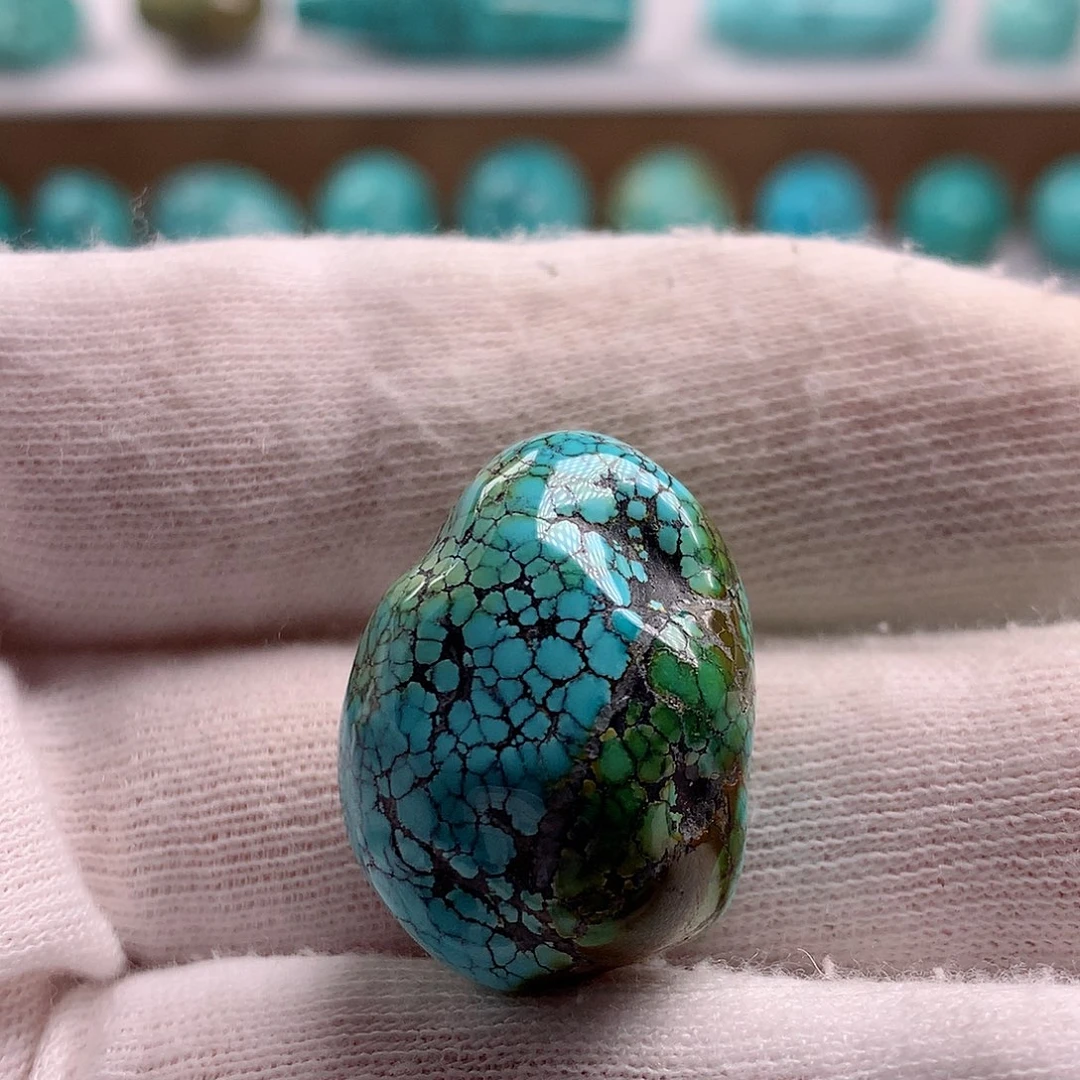 未镶嵌绿松石珠宝奇石