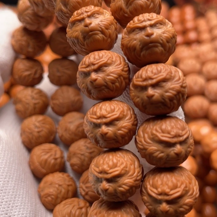 猴头核桃吊坠༺****༻斗战胜佛