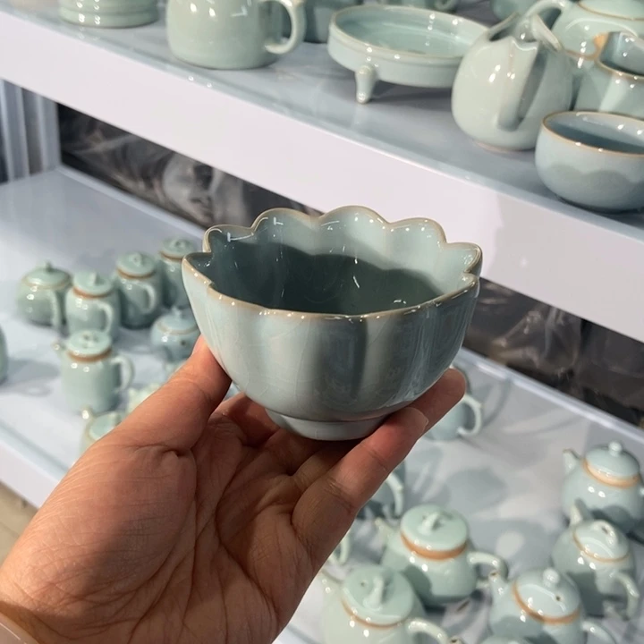 瓷片微瑕莲花杯58658