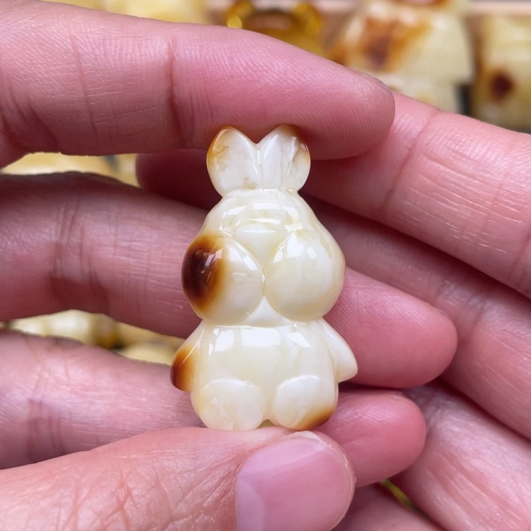未镶嵌琥珀裸石蜜蜡