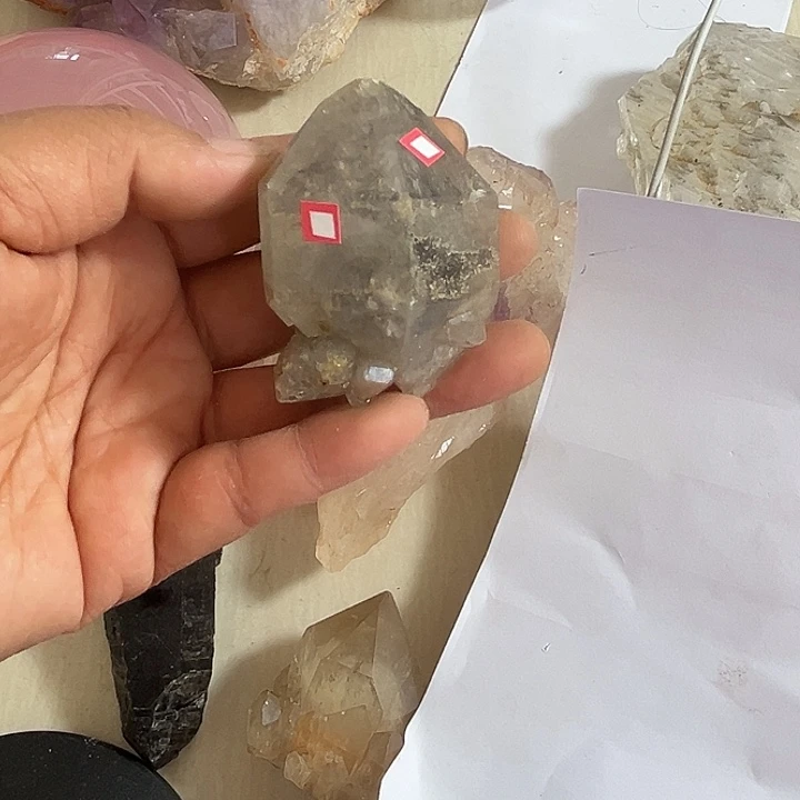 天然水晶原石未镶嵌水晶J****G