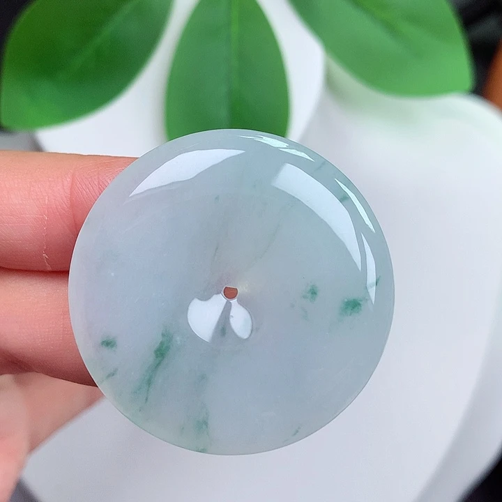 颈饰未镶嵌翡翠平安扣 35.8x5.8mm