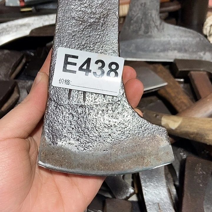 ，***两户外手工锻打农具