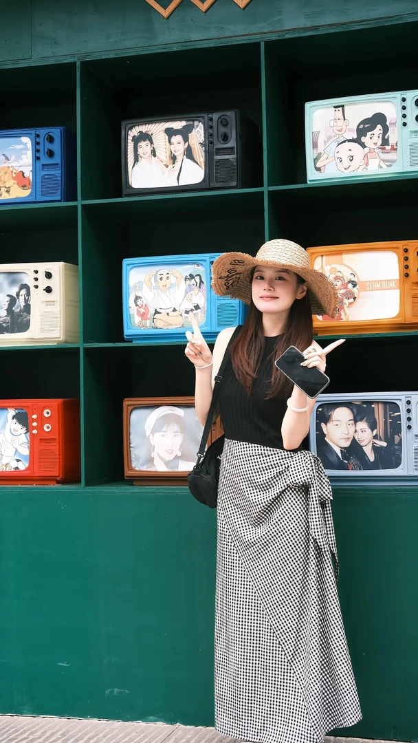 【夏天的风】休闲风法式通勤慵懒风时尚套装裙子条纹半身裙黑色吊带