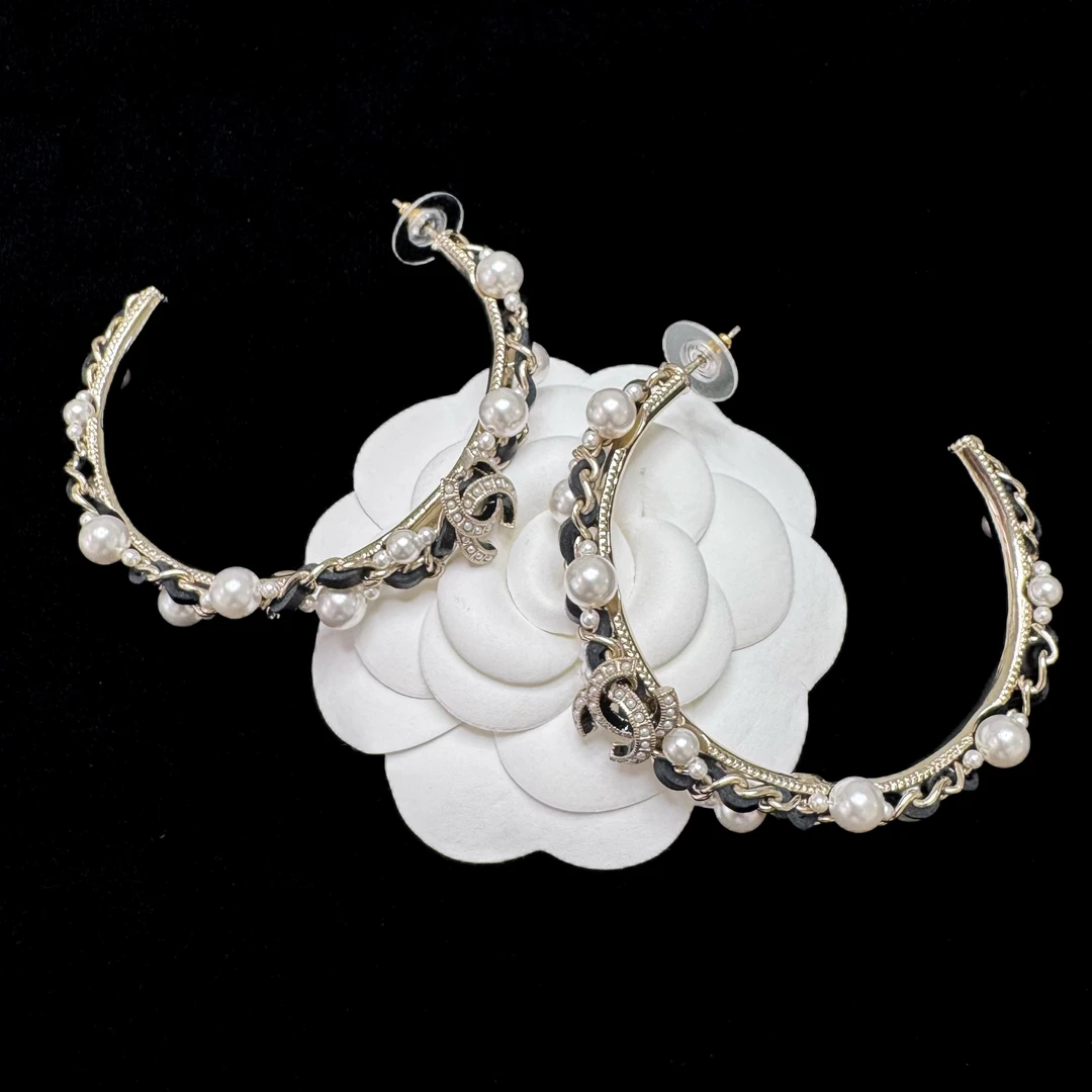 95新 Chanel/香奈儿 Chanel19s皮穿链珍珠大耳圈耳钉 2505001