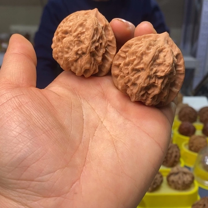 文玩核桃吊坠文玩核桃老款粗纹～41