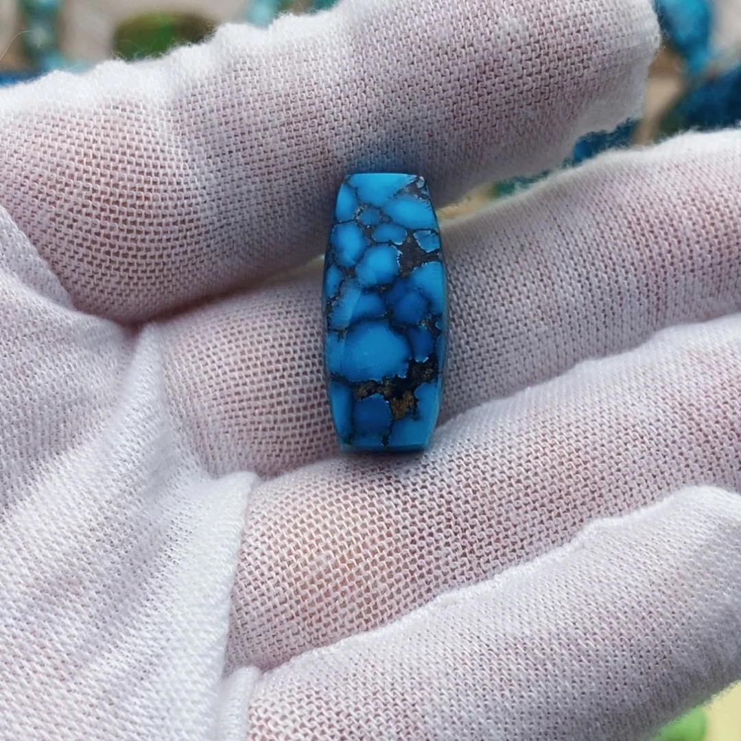 定制绿松石未镶嵌乌兰花桶珠