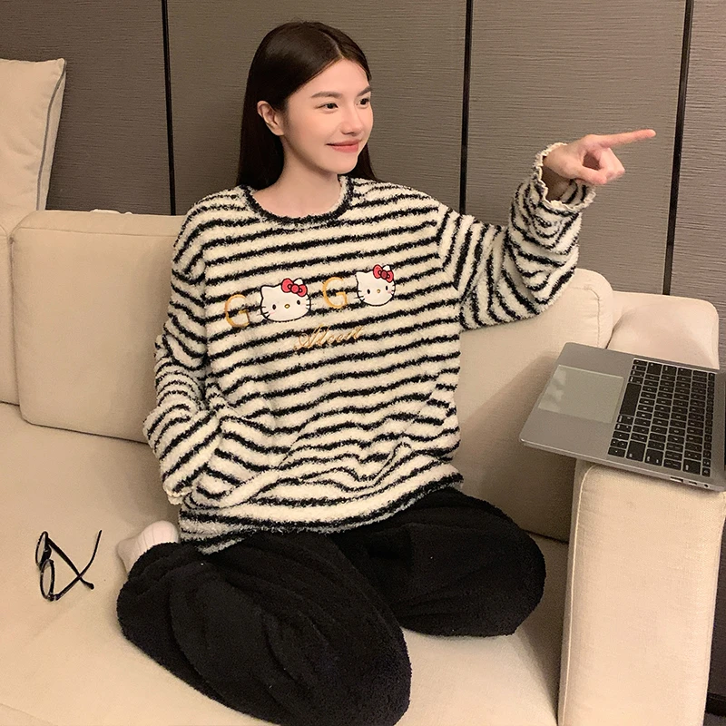 珊瑚绒睡衣女甜美条纹卡通可爱小猫抓鱼秋冬款网红可出门居家服女