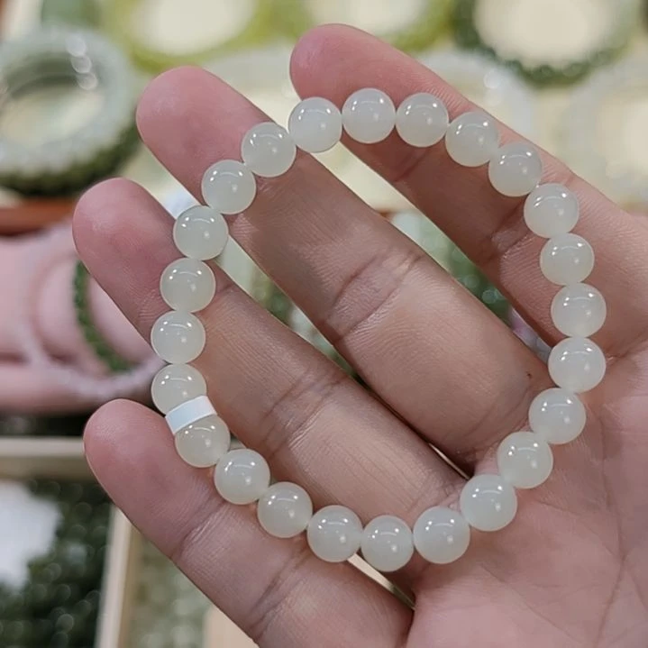 手串未镶嵌和田玉卡8特价冰白冰底手串×1