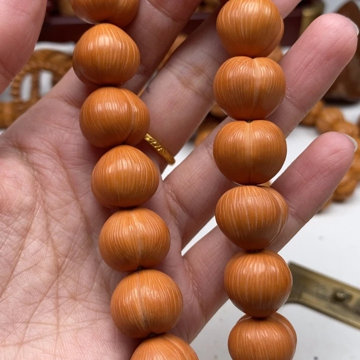 猴头核桃吊坠屁桃手持