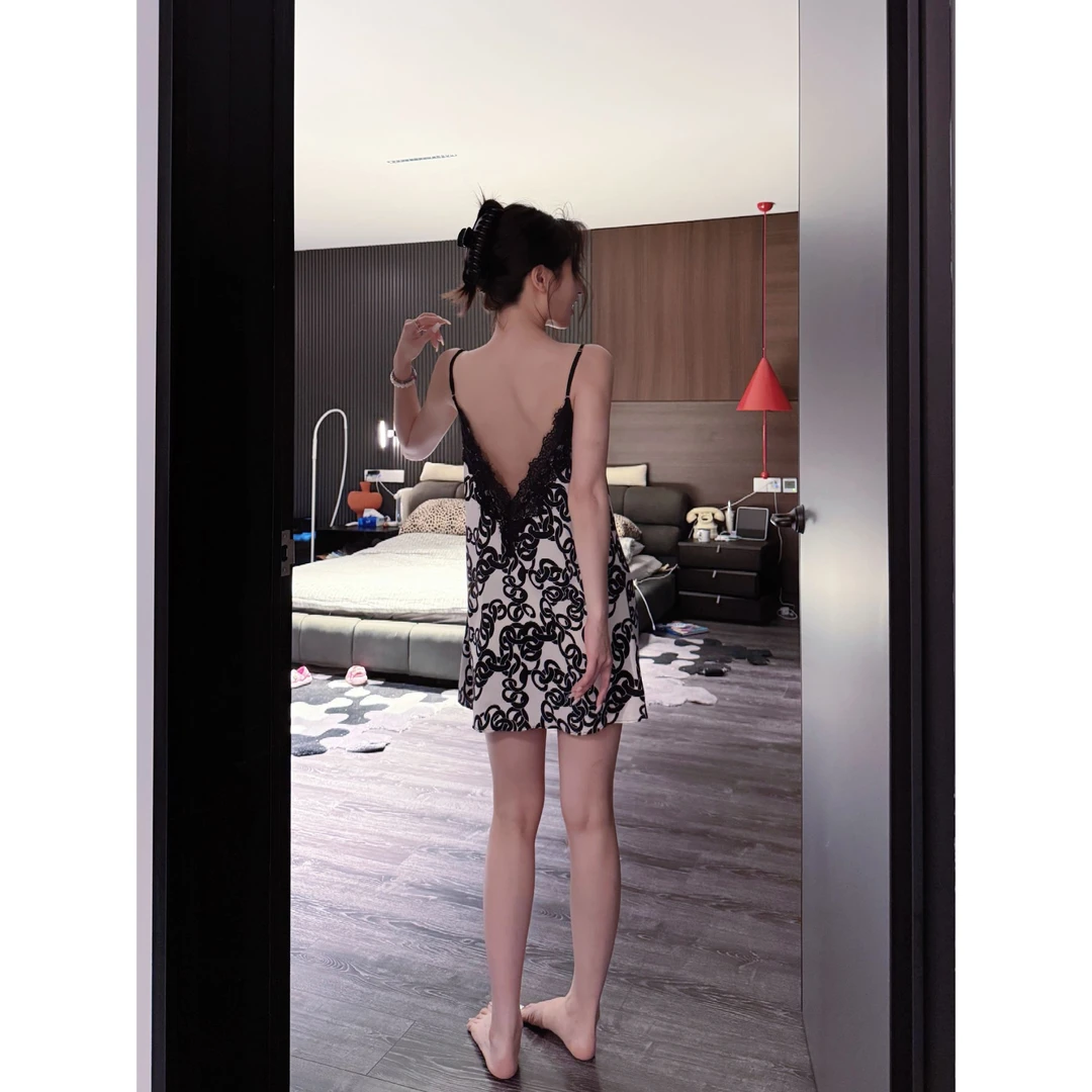 double oo缎面仿真丝睡裙女高级感蕾丝拼接纽结印花气质露背短裙