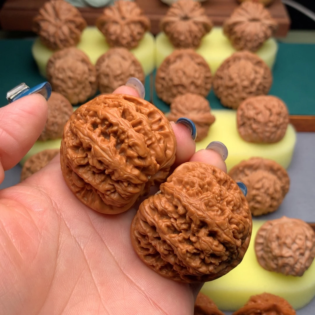 文玩核桃吊坠大粗筋44