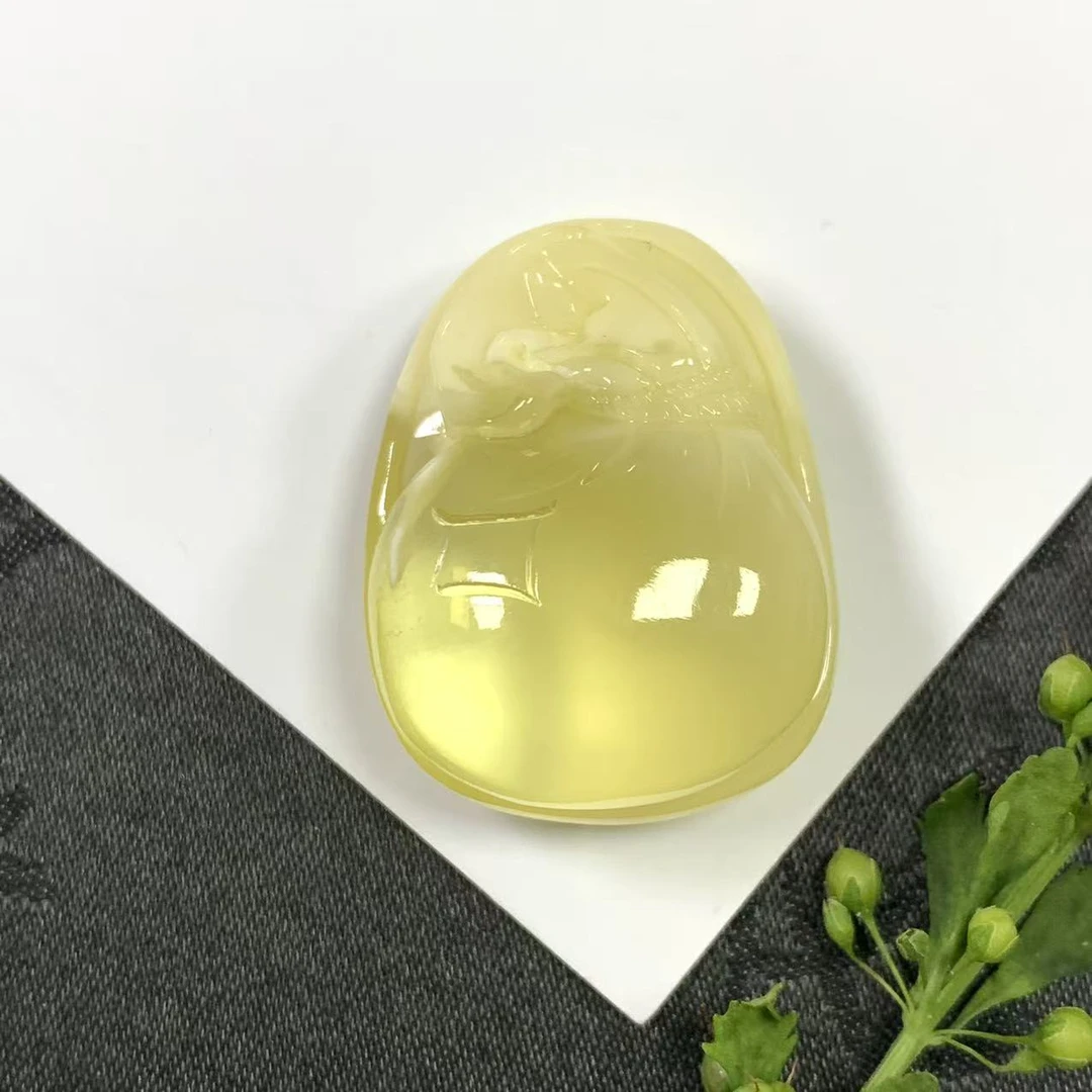 「戴琴珠宝」Z652-蜜蜡雕刻件吊坠（多样性发其一）