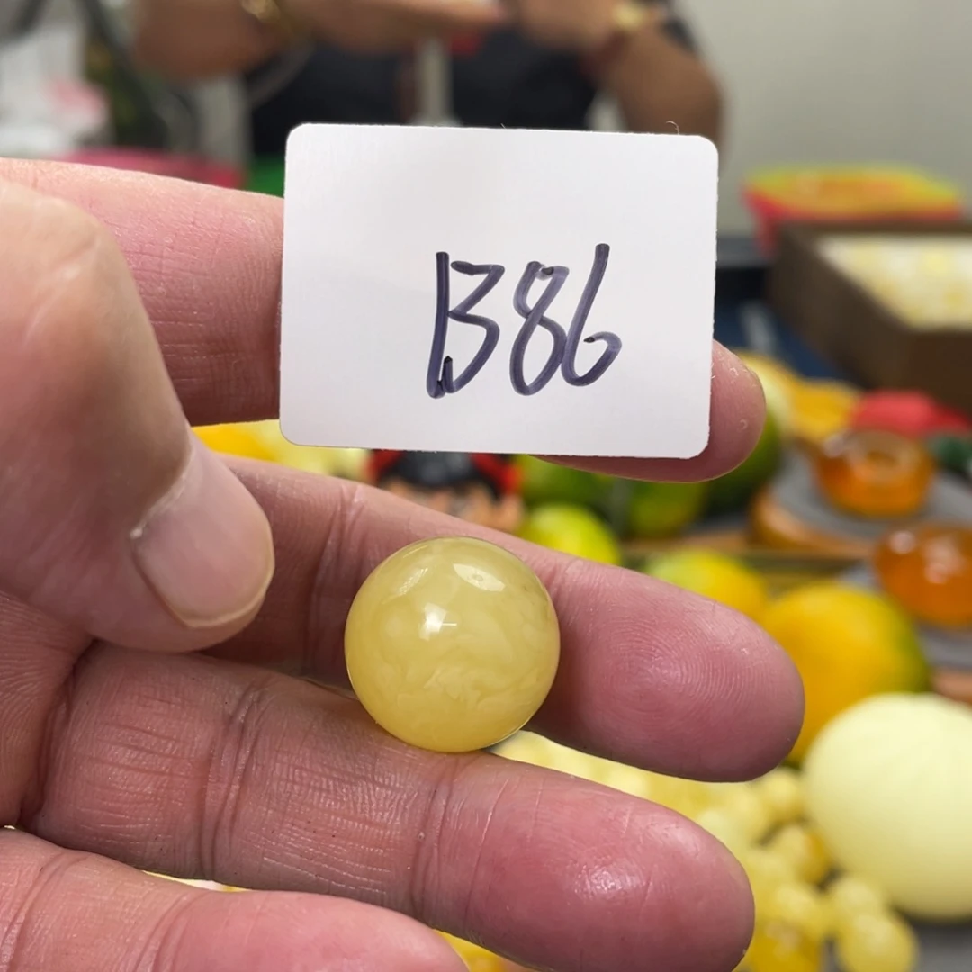 手链琥珀未镶嵌多样性发，发其中一件