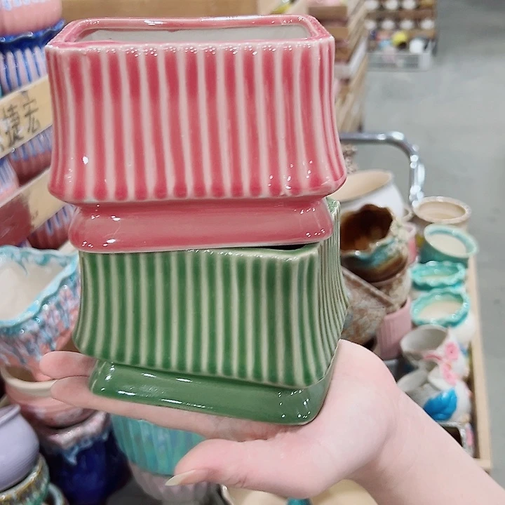 有孔.凑满10元发货多肉陶瓷花盆！