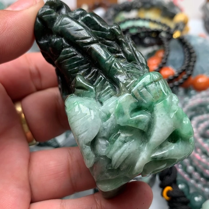 翡翠颈饰未镶嵌保真天然a货翡翠