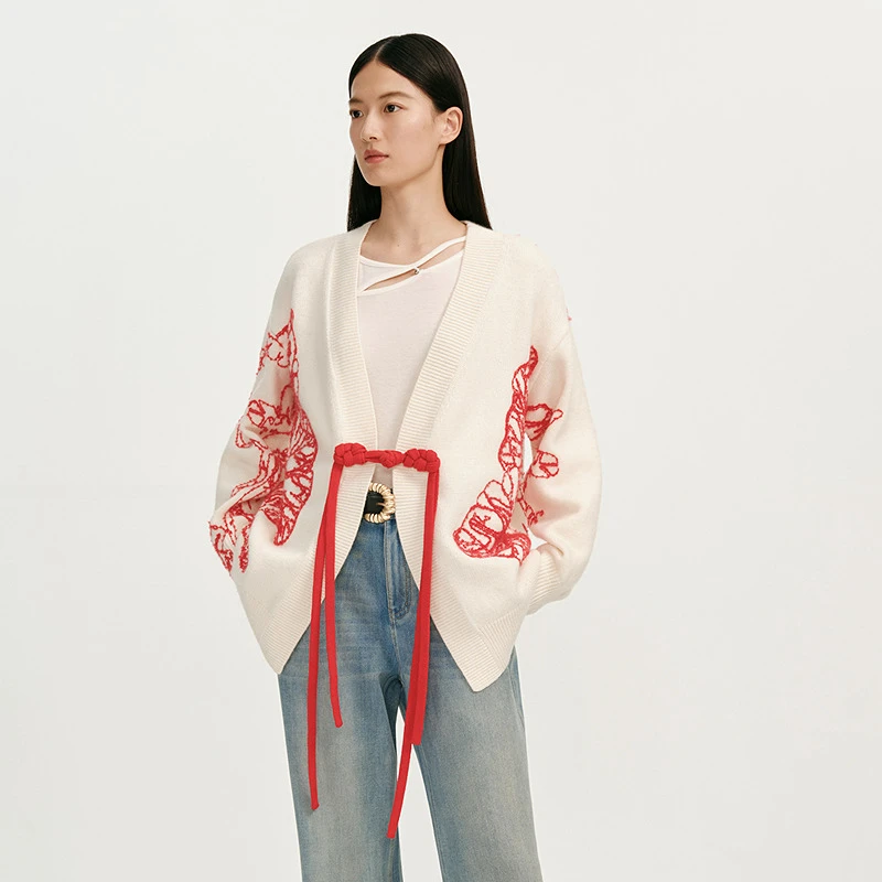 【商场同款】HPLY荷比俪春植绒盘带绣工艺荷叶针织衫HYF12650060