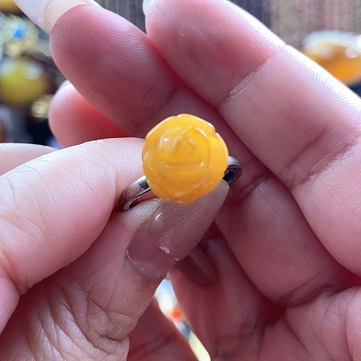 琥珀未镶嵌戒指戒指