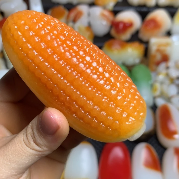 新疆戈壁石五彩石