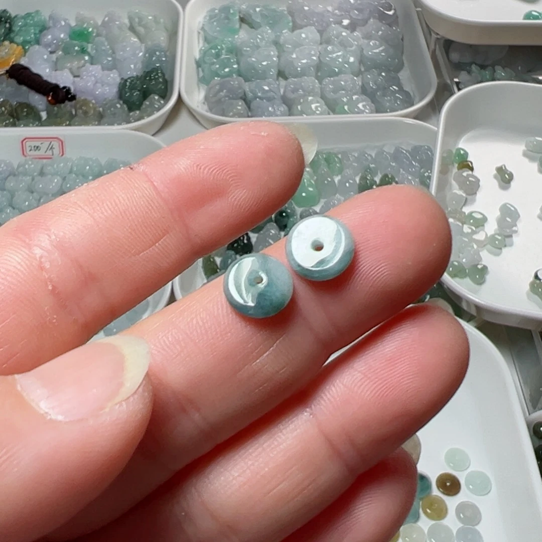 翡翠颈饰未镶嵌H**雅平安扣9*2