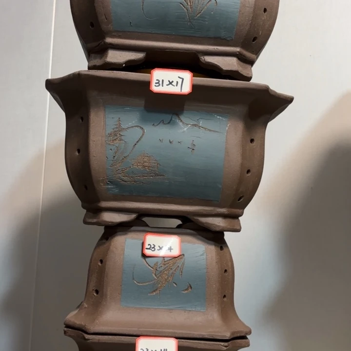 紫砂花盆110-4。