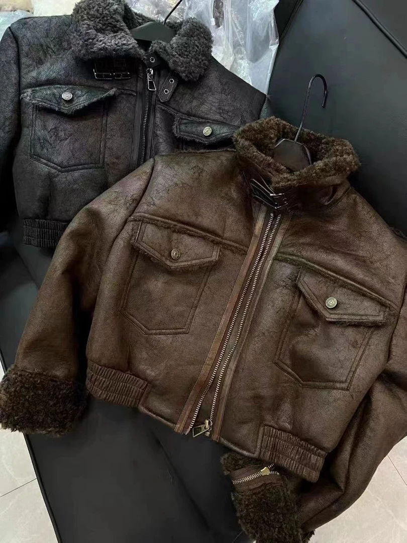 2024年秋冬新款烫金裂纹小众皮毛一体机车立领加厚短款外套196