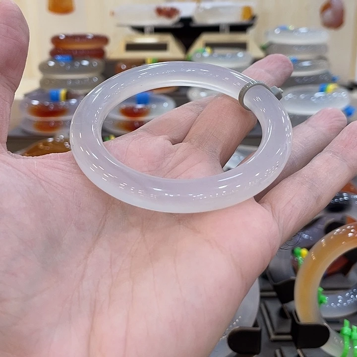 玛瑙/玉髓未镶嵌手镯