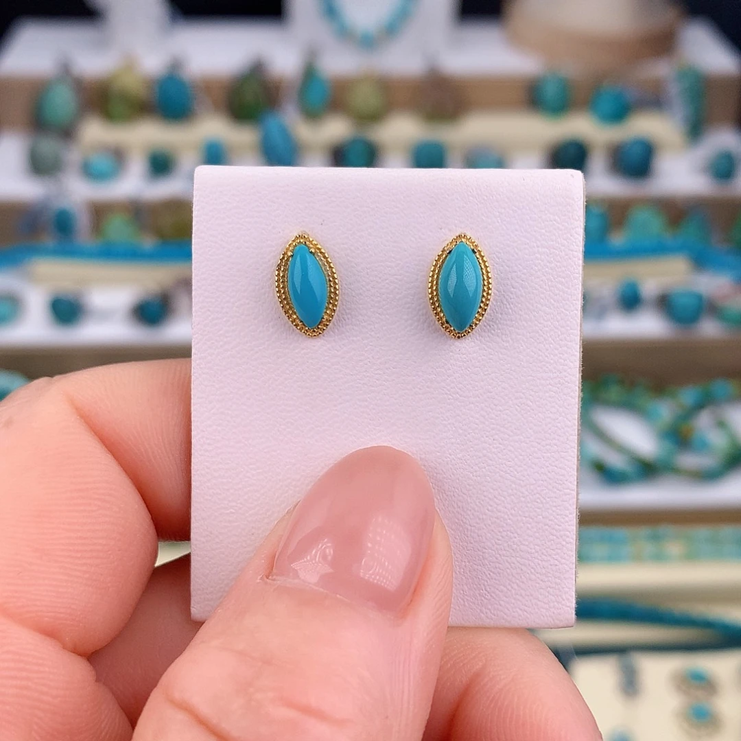 绿松石未镶嵌耳饰