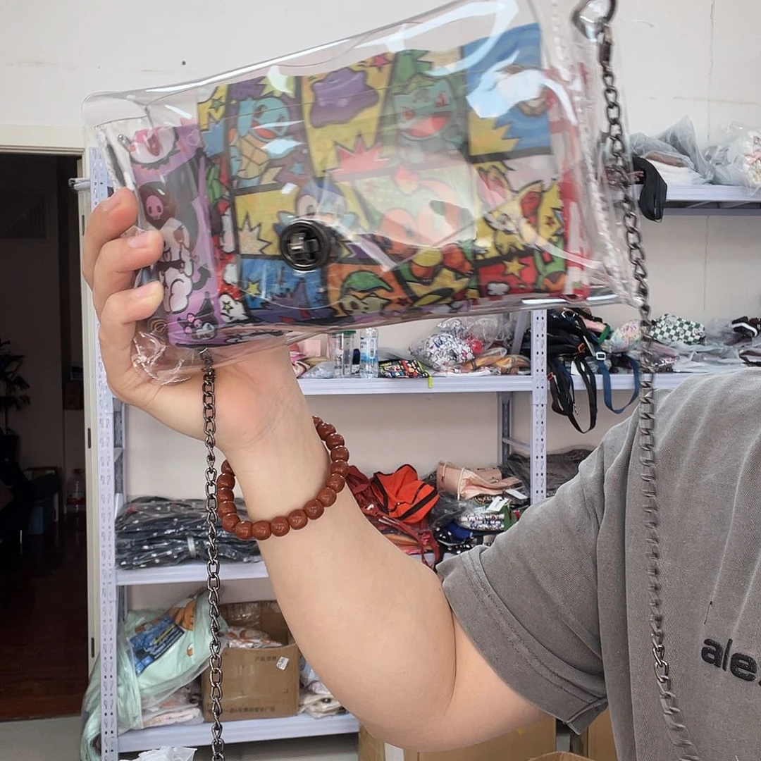 PU化妆包等各种产品和