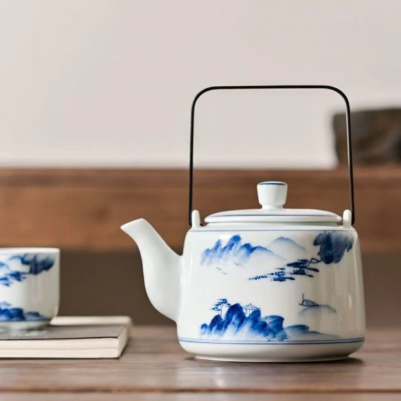 陶瓷釉下彩手绘提梁壶大号700ml带过滤大容量泡茶壶六杯懒人茶壶
