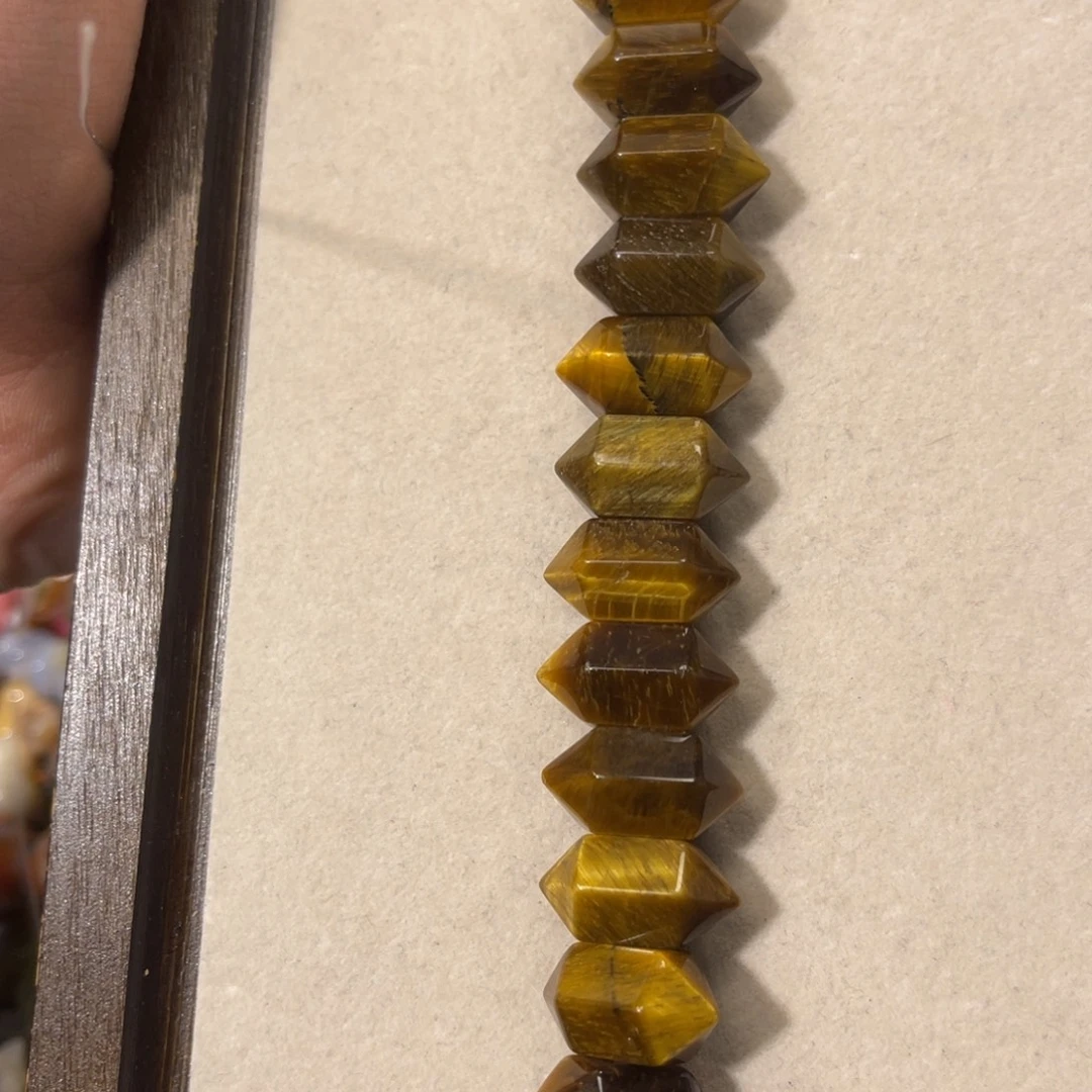 玛瑙/玉髓散珠虎眼八角切到手20颗