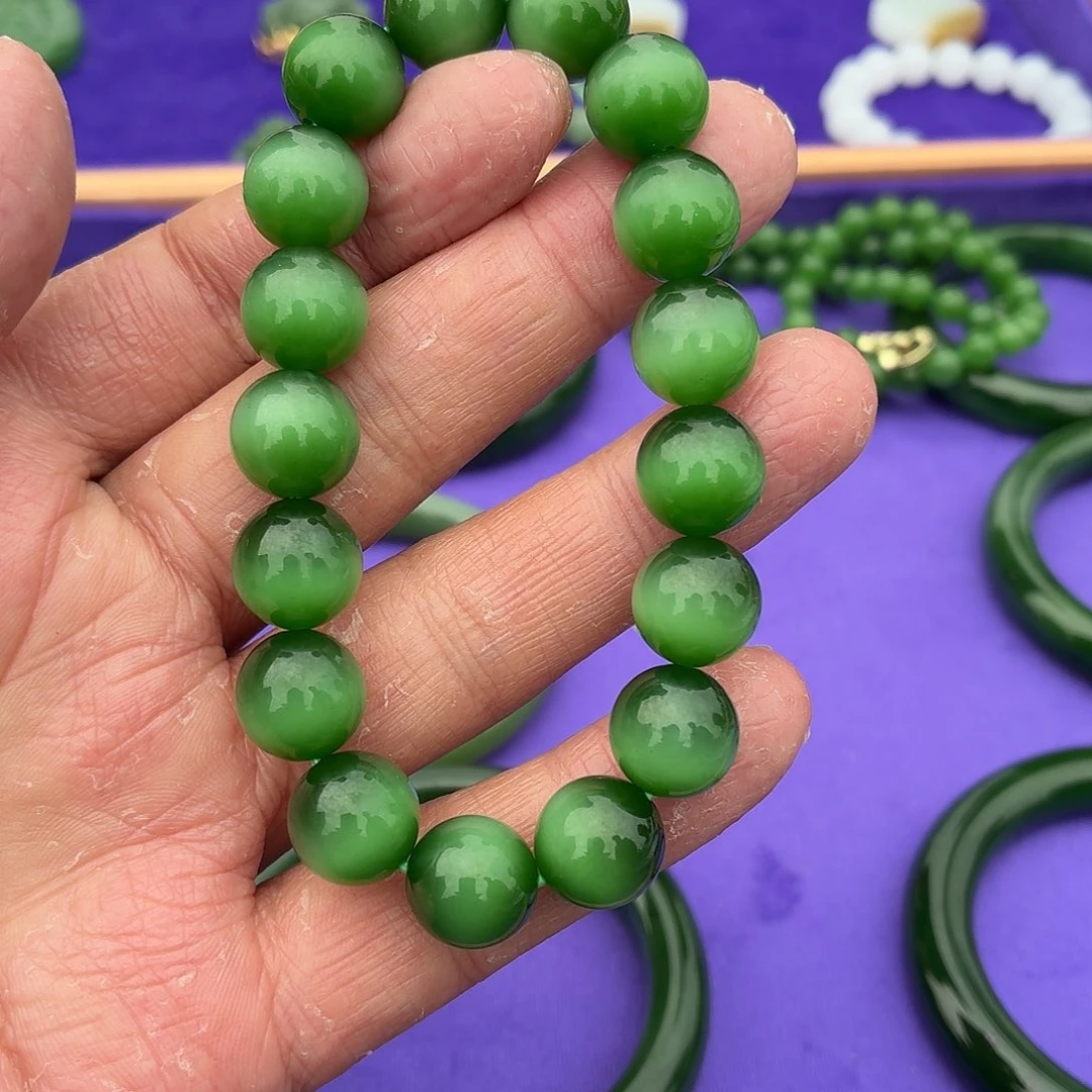 和田玉未镶嵌手镯