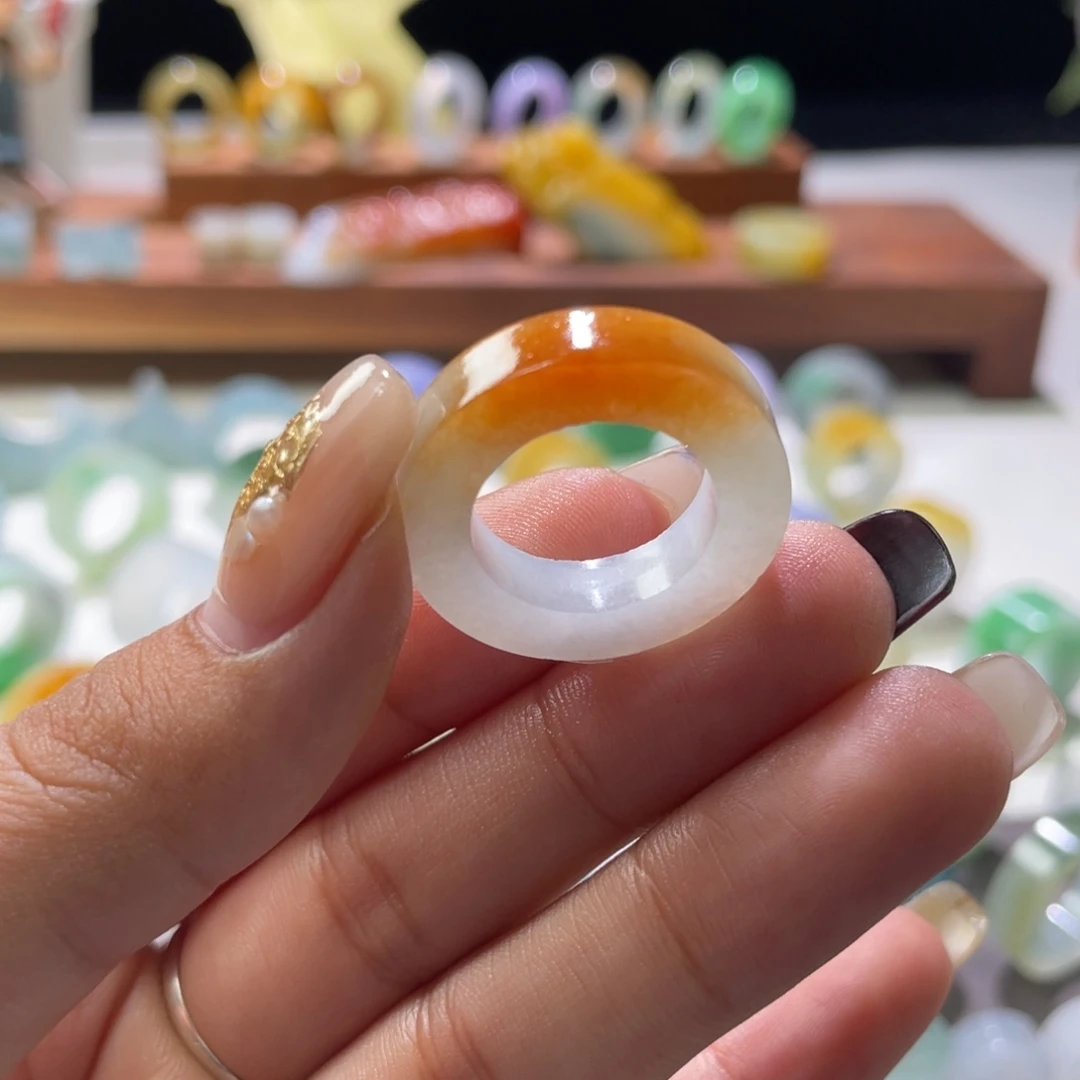 定制翡翠未镶嵌翡翠