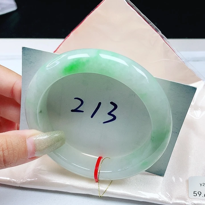 夕***颜翡翠手镯未镶嵌 正圈59+