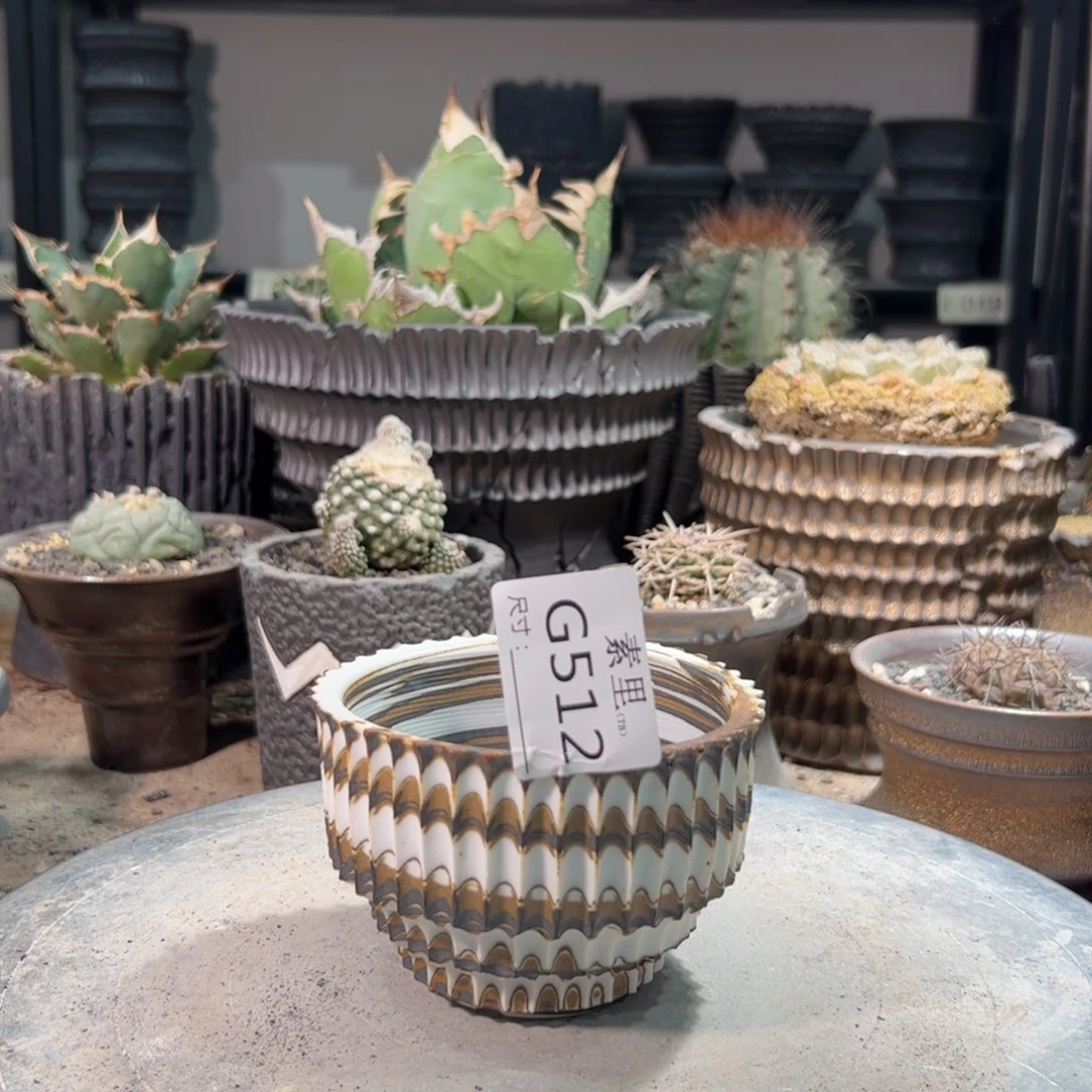 景德镇素里手工内口9高7瑕疵