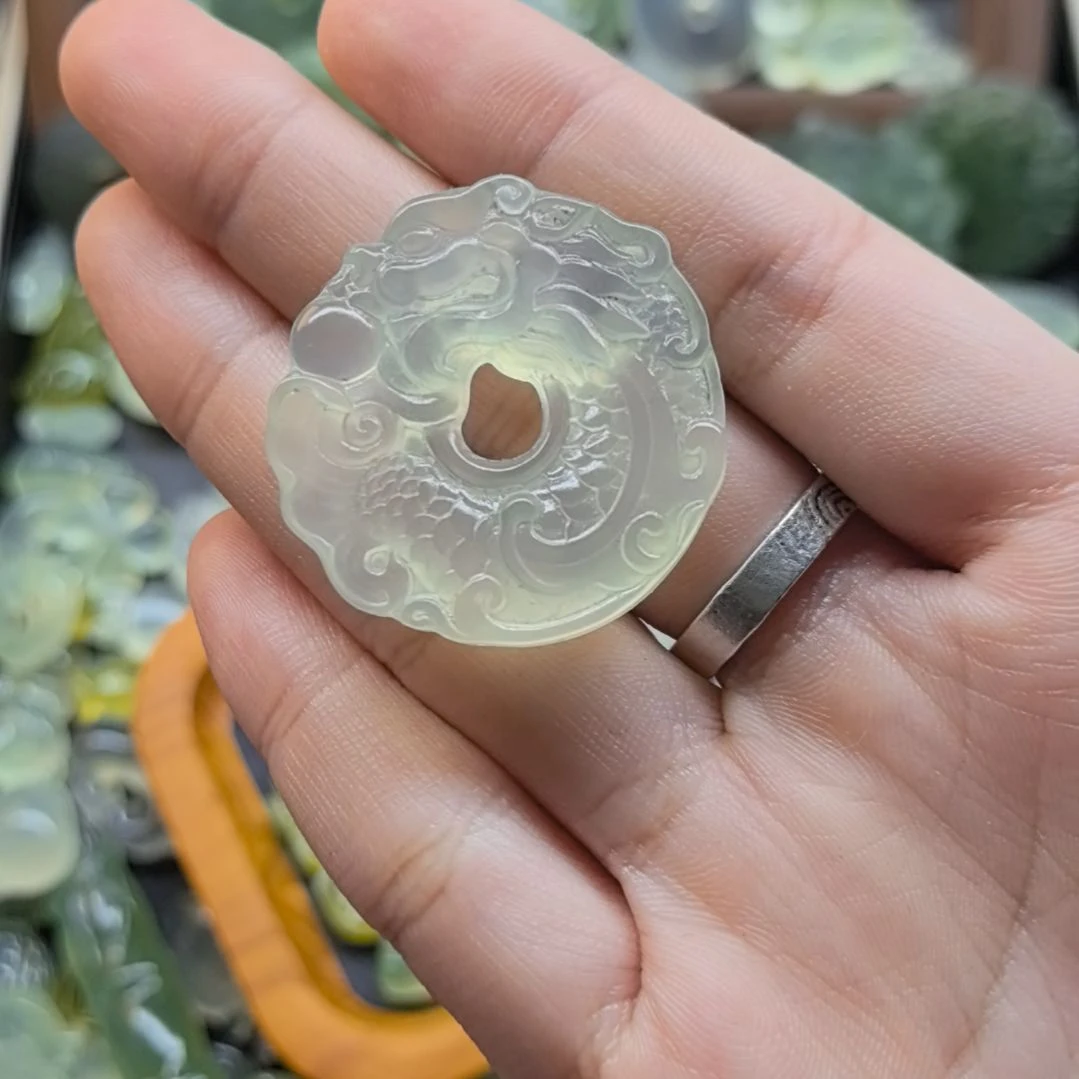 蛇纹石玉合金颈饰