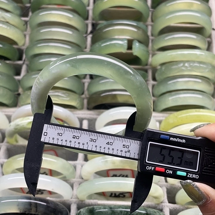 蛇纹石玉未镶嵌手镯453