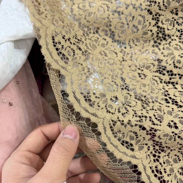 08  厚款水溶龙骨蕾丝面料5米价